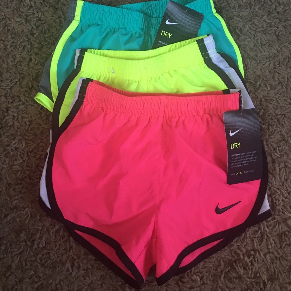 Nike girl shorts size 2T